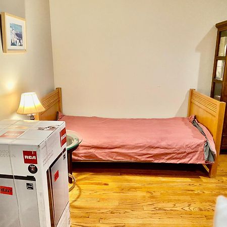 B3 A Private Room In Naperville Downtown With Desk And Wi-Fi Near Everything Екстер'єр фото